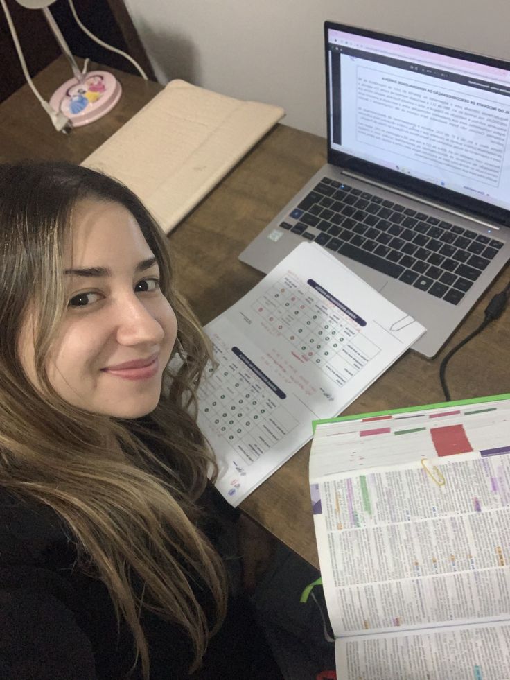 Profª Jéssica Queiroz